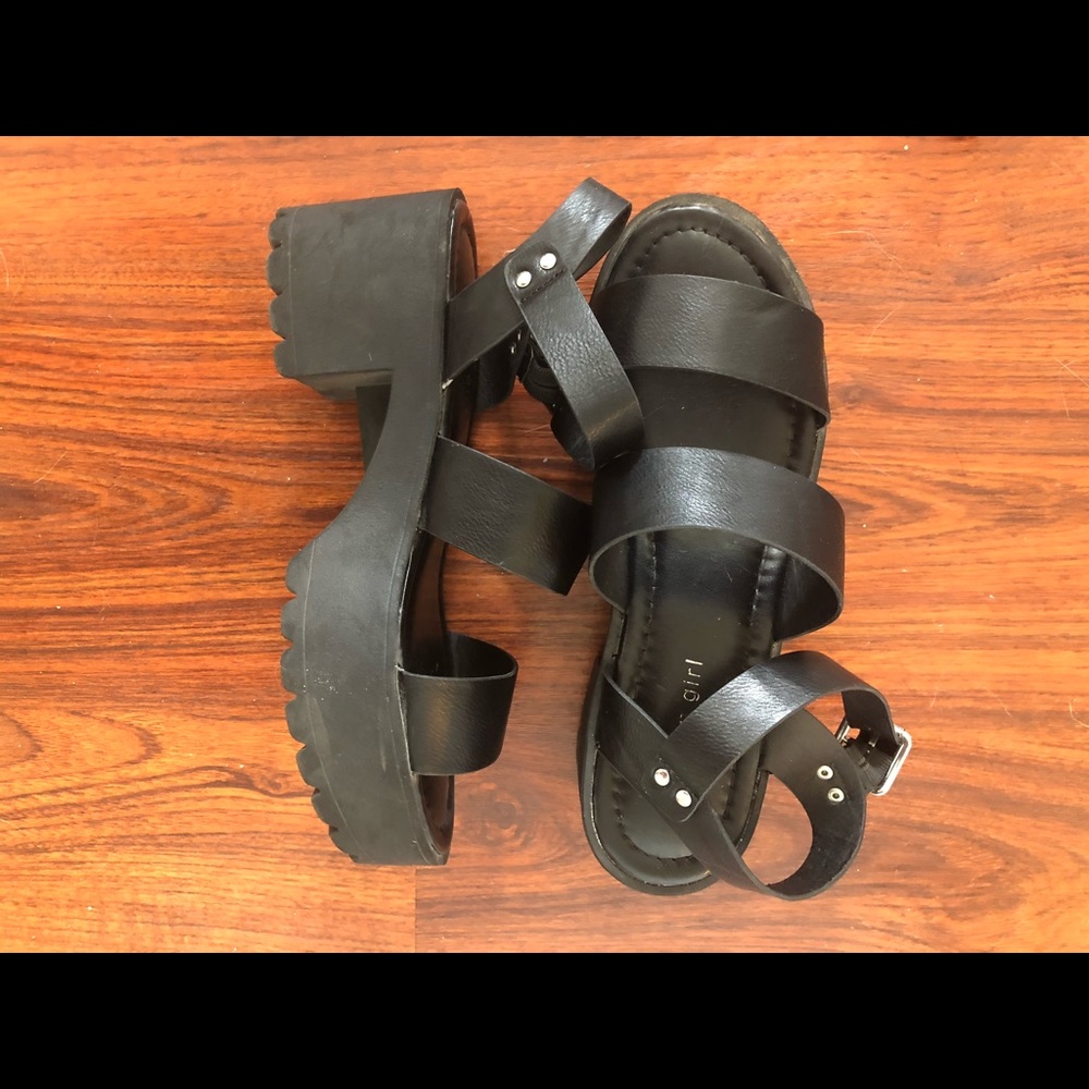 Steve Madden chunky platform sandals